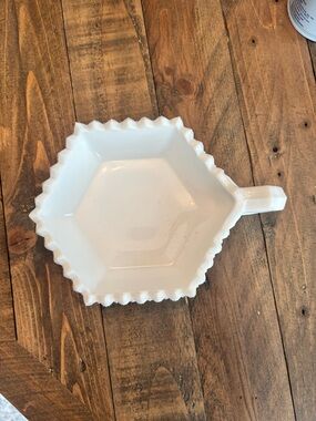 Hexagonal Hobnail Milk Glass Dish - White